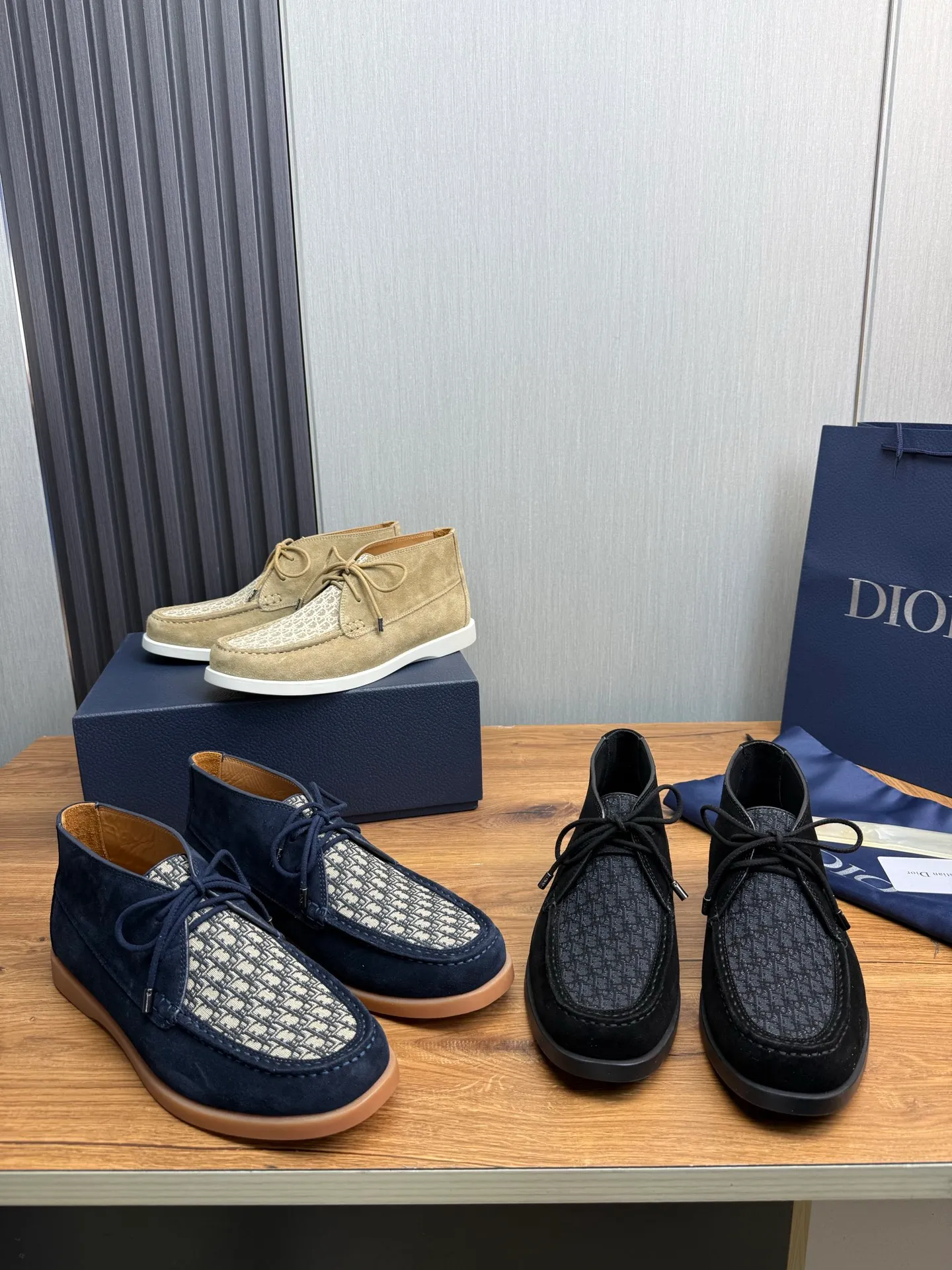 Factory price 620💰 [Dior] Men’s official website na hot sale🔥Imported cowhide + cowhide lining. Original rubber wear-resistant outsole. High quality shipment ⬆️Code number 38-44, (45 customized)